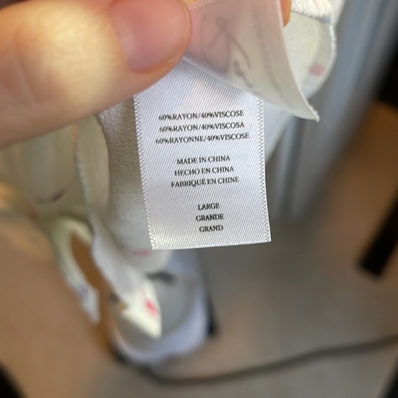 Cutest! Flamingo button down by Rails - Picture 6 of 6